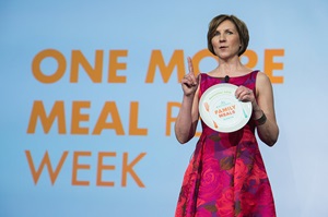 Cathy Polley Announces National Family Meals Month