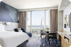 Four Seasons St. Louis King Room